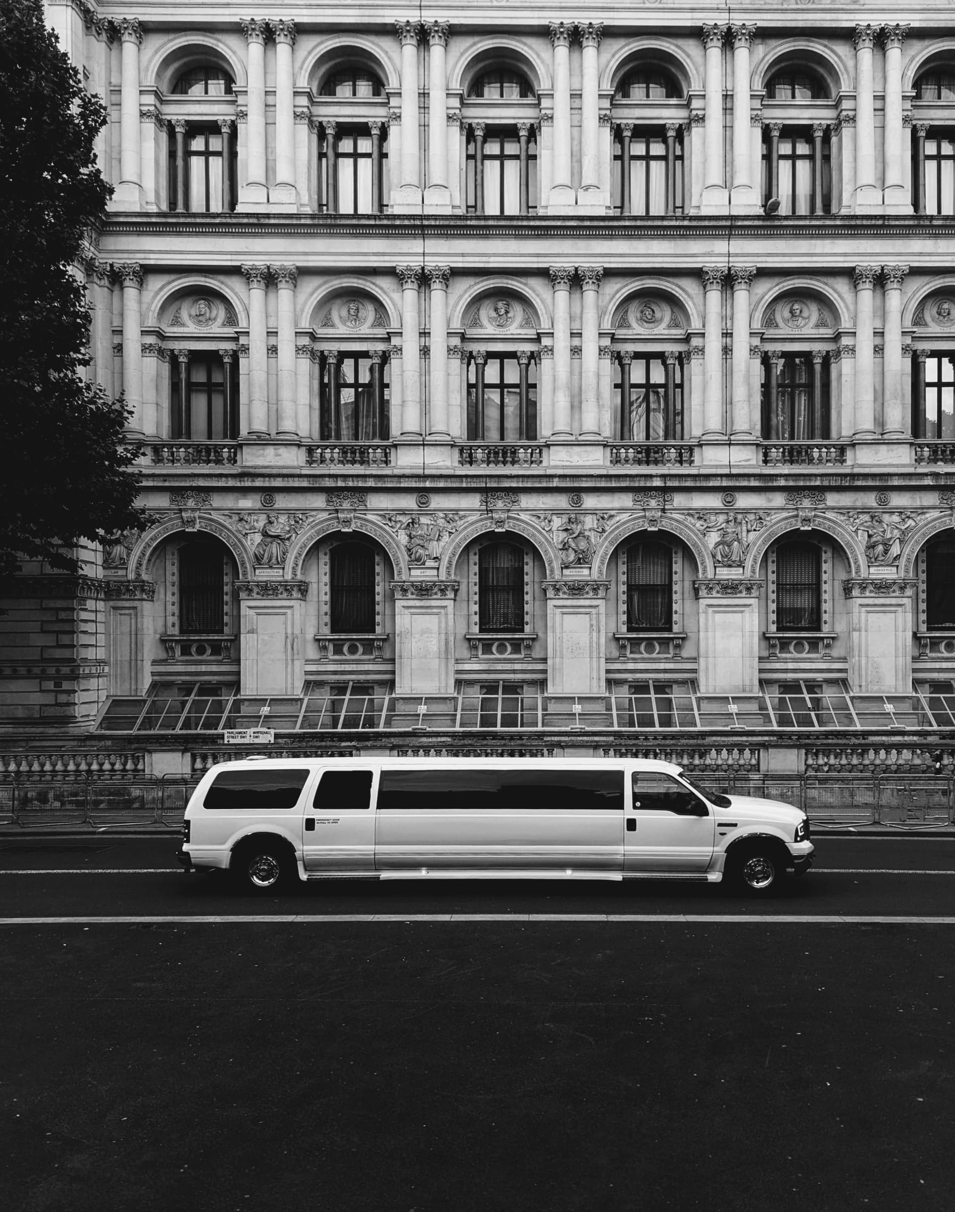 Limo Services Miami for Weddings, Parties &amp; More