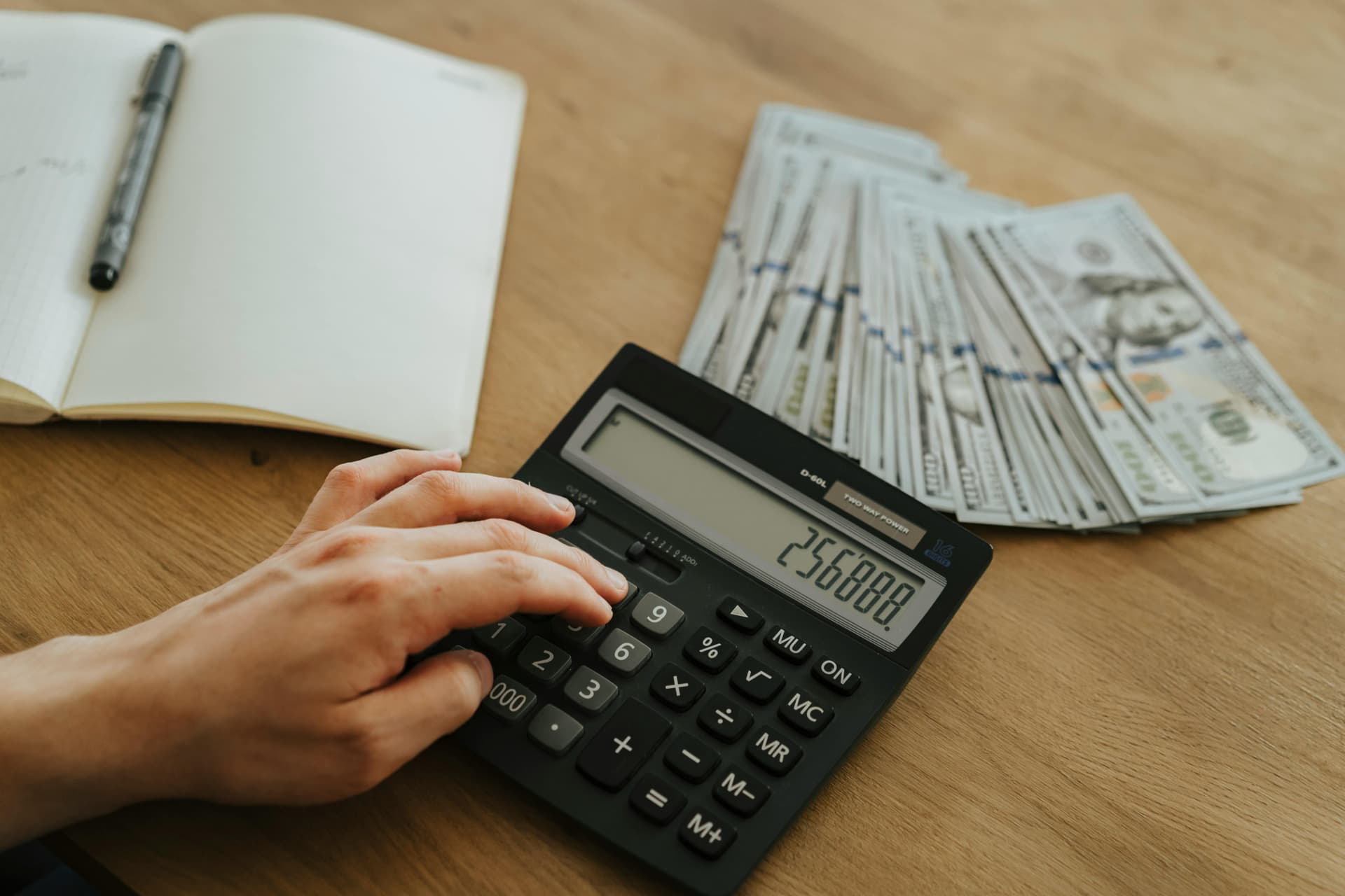 Family Loan Calculator to Keep Family Finances Friendly
